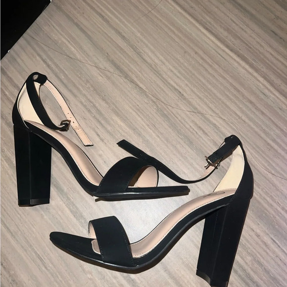 Black heel sandals - Picture 3 of 3